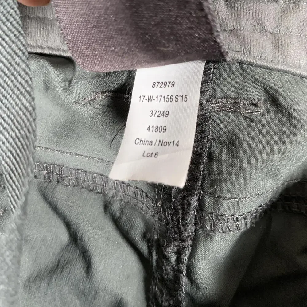 REI brand style